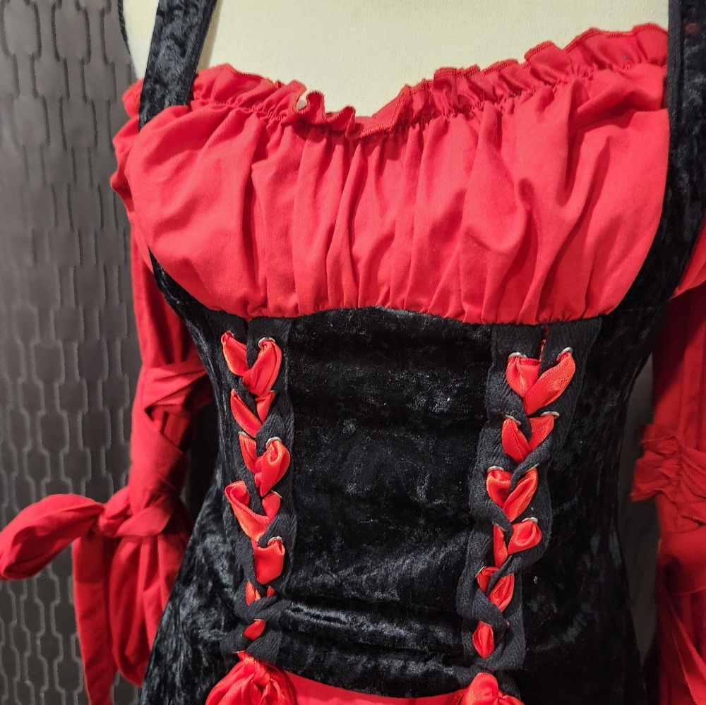 Leg Avenue Vixen Pirate Wench Costume - Picture 3 of 6